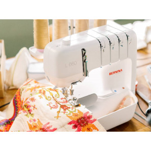 Recouvreuse BERNINA L620