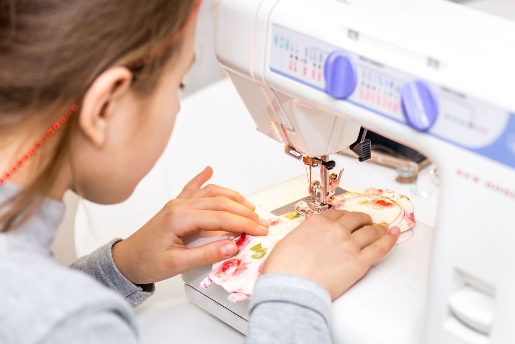 Quelle machine à coudre pour un enfant ? - Couture Enfant